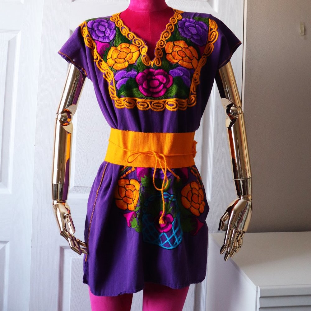 Hand Embroidered Artisanal Dresses - Handmade Dress - Mexican Embroidered Dress - Picture 4 of 8